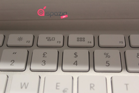 Apple Keyboard With Numeric Keypad For Ipad
