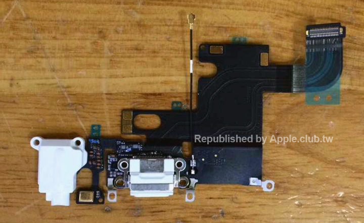 photo of Images Depict Possible iPhone 6 Lightning/Headphone Flex Cable, Rear Shell image