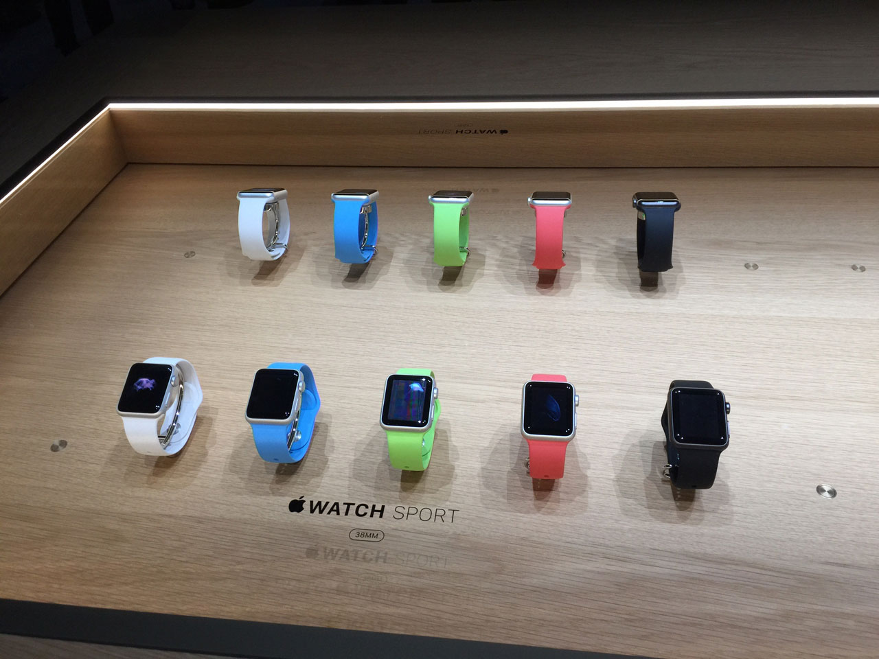 photo of Apple Won't Allow Swapping of Bands at Apple Watch 'Try-On' Appointments image