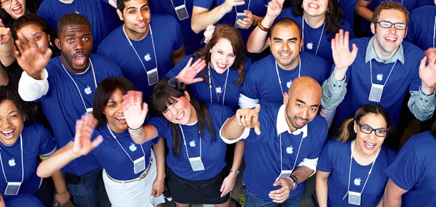 photo of Apple Store Worker Says Staff Routinely Get Death Threats From Customers image