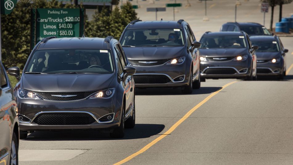 Chrysler Pacifica Minivan