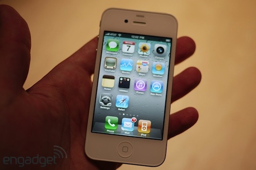 white iphone 4g. iphone 4g white release date.