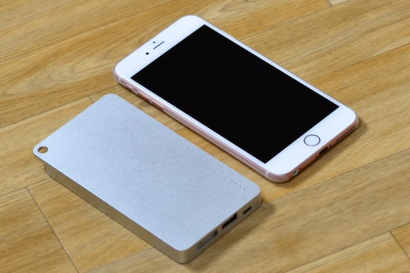 quarteriphonesizecomparison