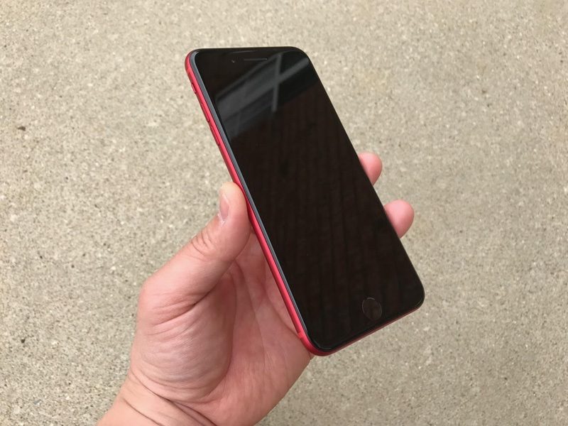 (PRODUCT)RED iPhone 7 Plus Gets Black Front in New Part Swap Video