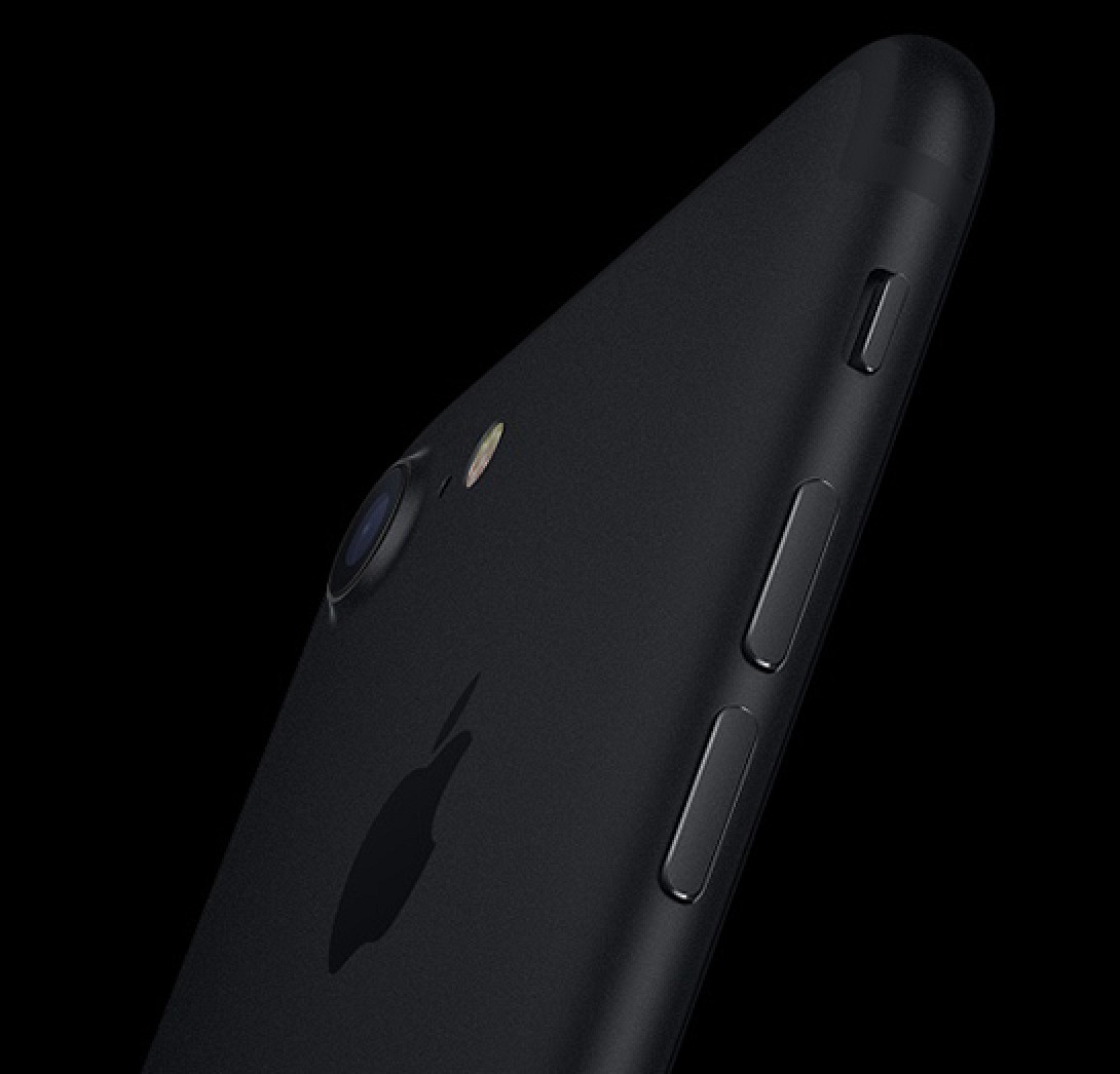 photo of iPhone 7 Remained World's Most Popular Smartphone Model in June Quarter image