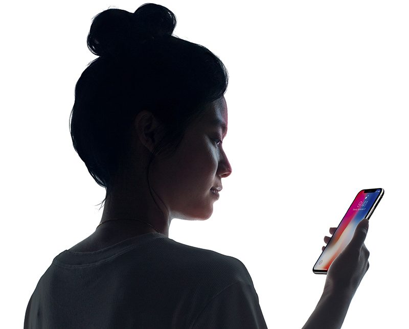 Apple vyvrací lež Bloombergu o snížení přesnosti Face ID!