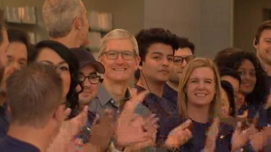 Apple CEO Tim Cook 'Thrilled' With Launch Day Response to iPhone 8