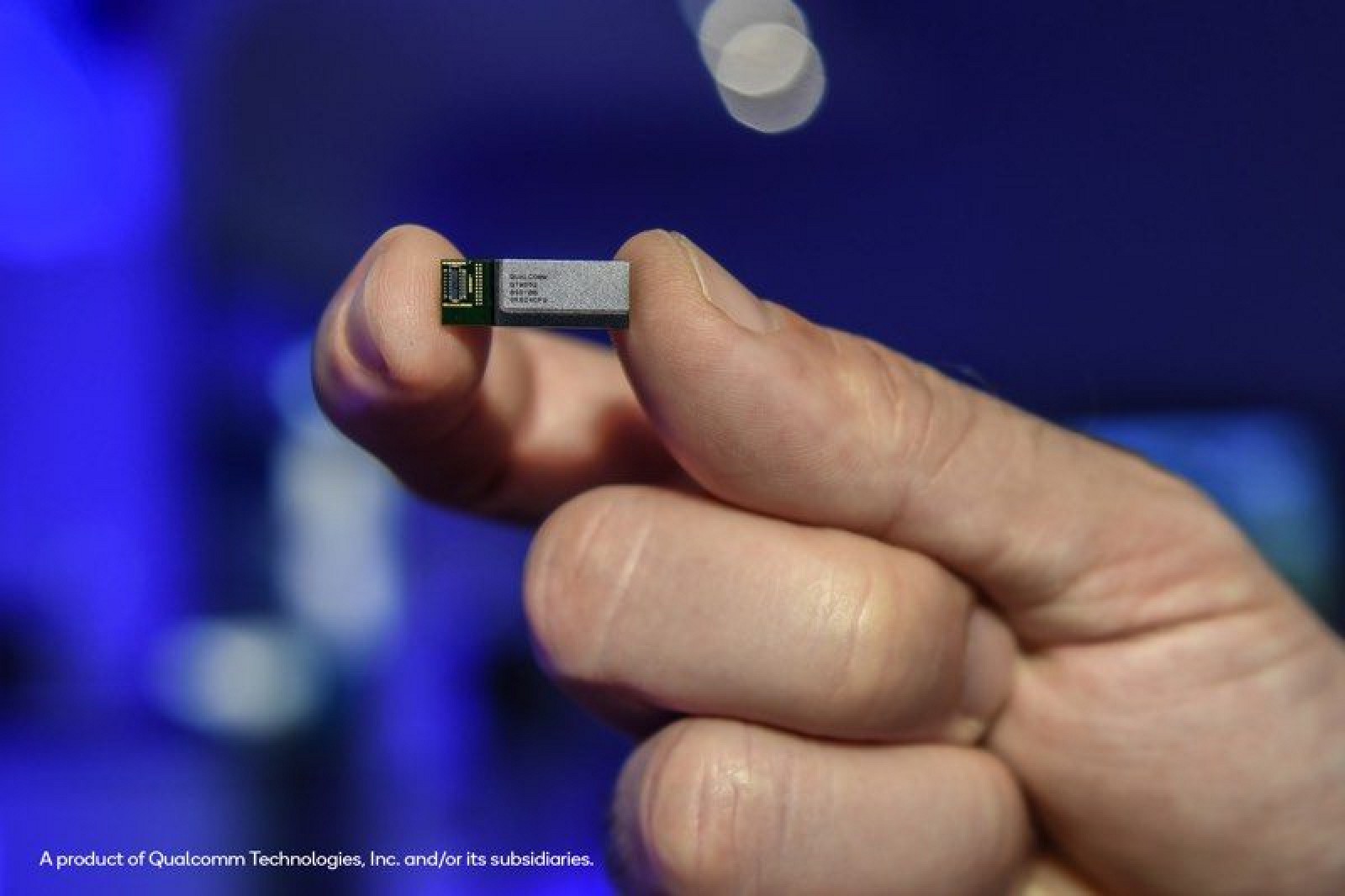 photo of Qualcomm Announces First Fully-Integrated 5G Millimeter Wave Antenna Module image