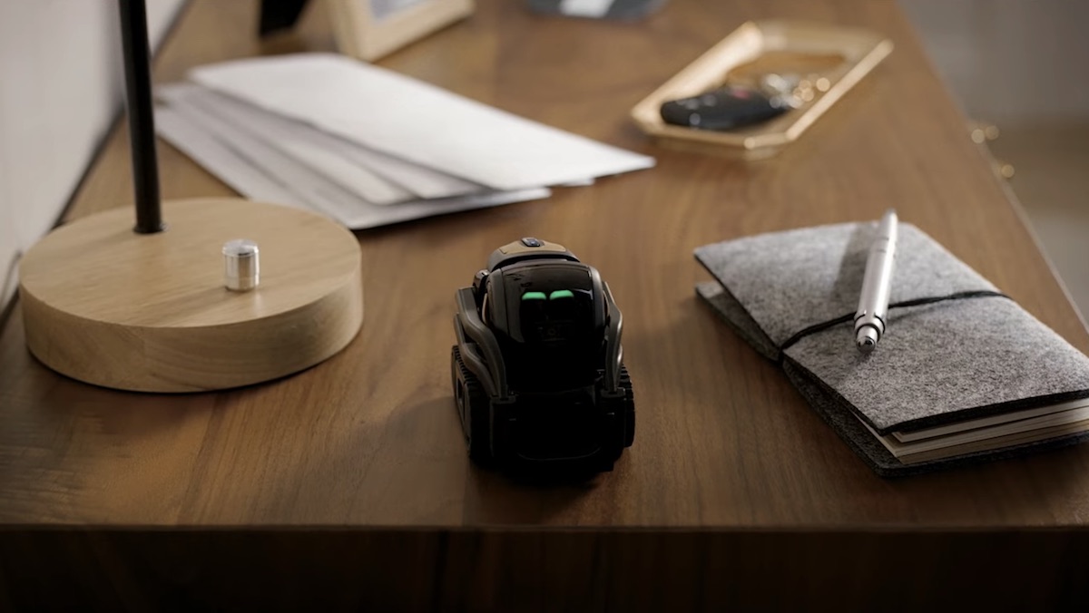 Anki Reveals Autonomous 'Vector' Home Robot With AI