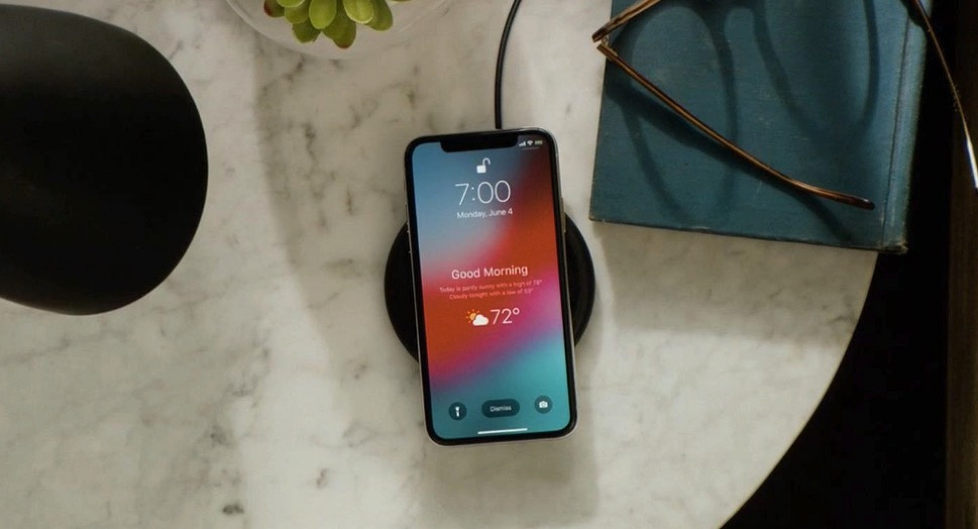 How to Wake Up to a Weather Forecast on Your iPhone's Lock Screen
