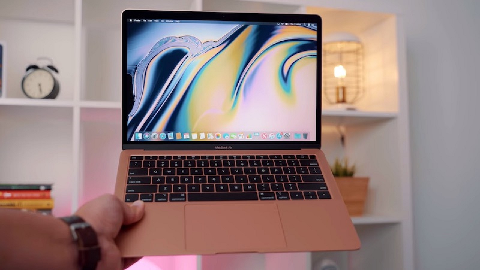 Apple Revises 2018 MacBook Air Display Brightness to Up to 400 Nits