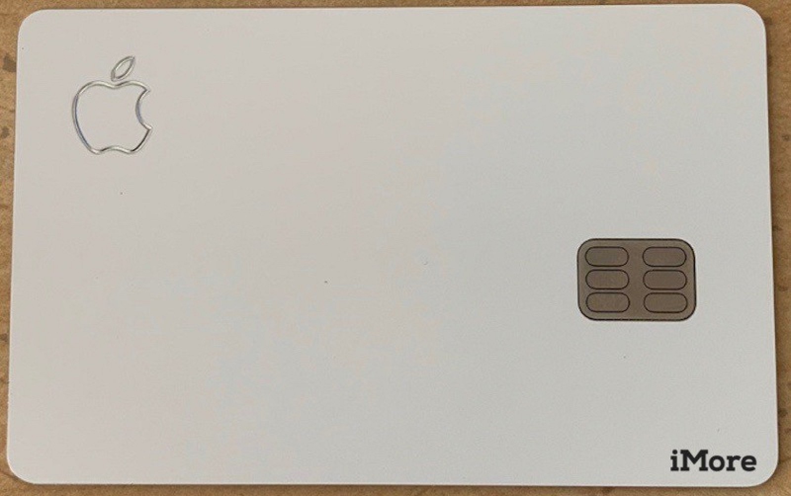 photo of Leaked Images Show Apple Card's Design in the Wild image