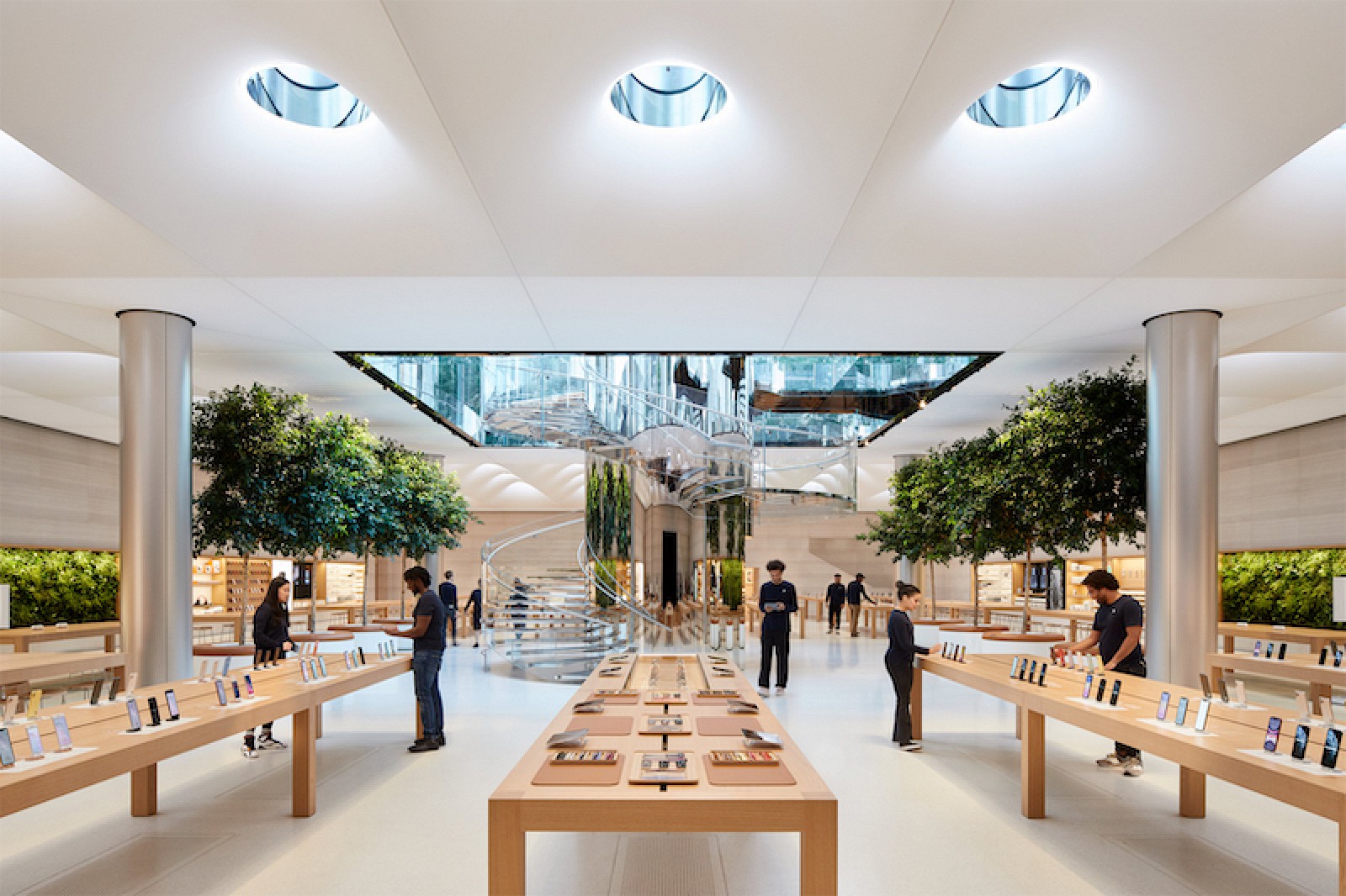 photo of Apple Previews Revamped Fifth Avenue Flagship Store in New York City image