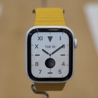 apple series 5 refurbished